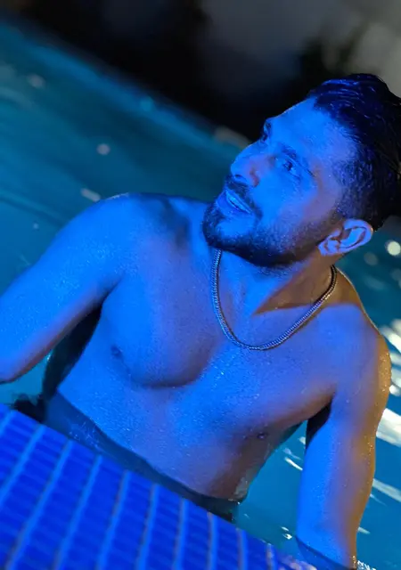 Amir из Анкары, ищу на сайте дружбу