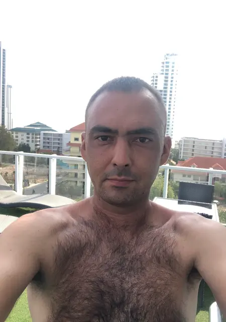 Антон из Банга-ламунга, ищу на сайте знакомства без обязательств