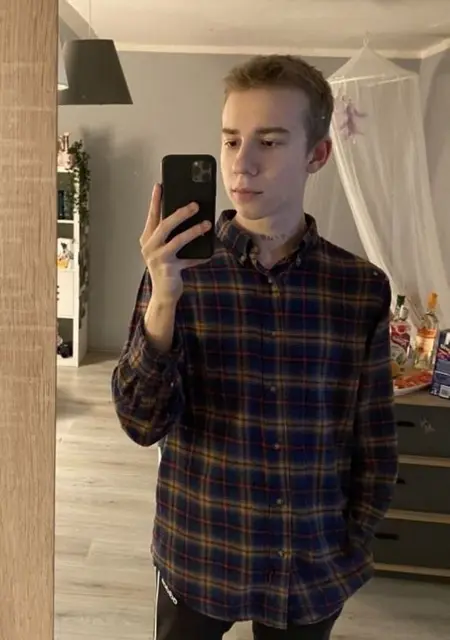 Luk из Праги, мне 18, познакомлюсь