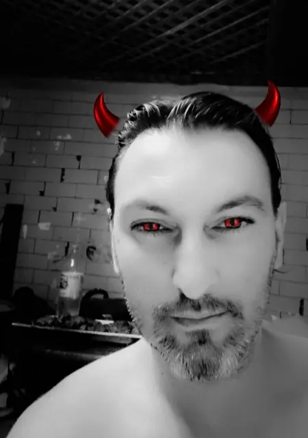 Джонни из Тель-авива, мне 45, познакомлюсь для общения