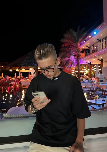 Никита из Пхукета, мне 22, познакомлюсь для общения