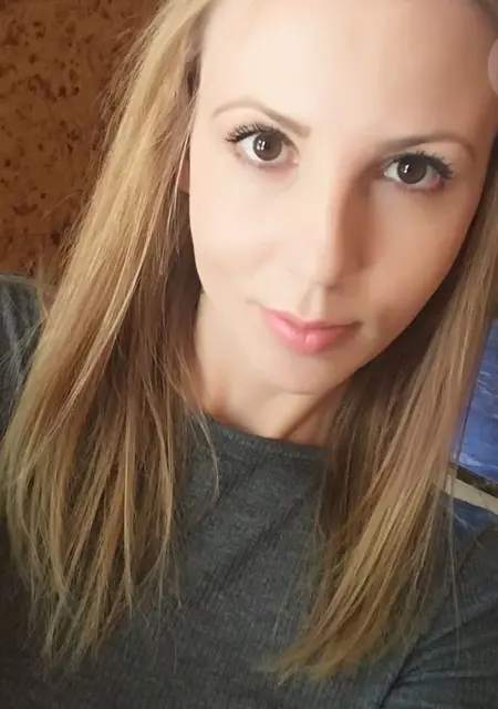 Я Andreea, 33, знакомлюсь в Мадриде