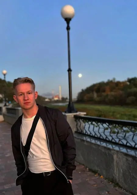 Костя из Житомира, ищу на сайте знакомства на одну ночь