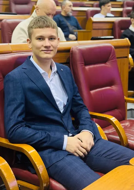 Амиль из Мелитополя, ищу на сайте вирта