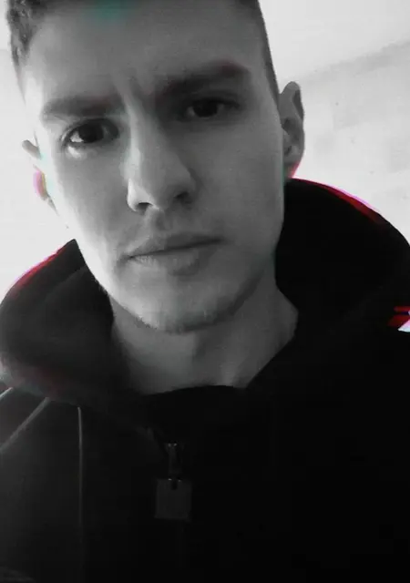 Саша з Умани, шукаю на сайті знайомства на одну ніч