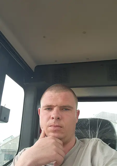 Александр из Мариуполя, ищу на сайте знакомства без обязательств