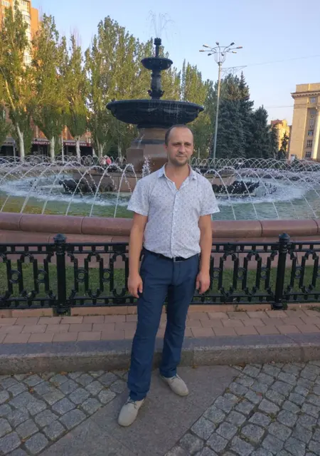 Дима з Донецька, шукаю на сайті знайомства на одну ніч