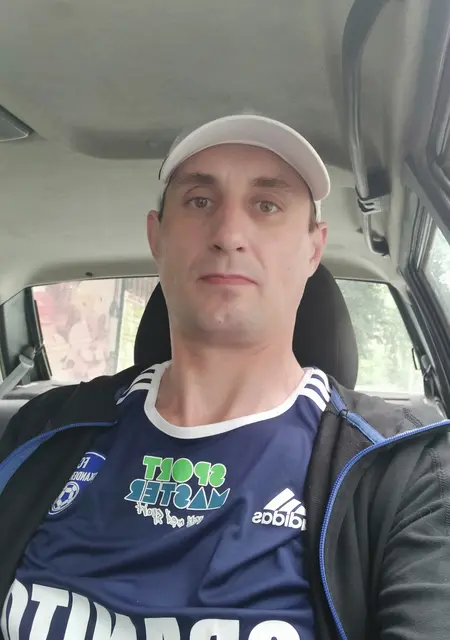 Женя из Славянска, мне 42, познакомлюсь для дружбы