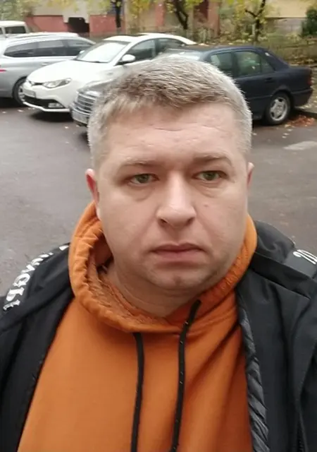 Я Ввсиль, 45 років з Львова, шукаю знайомство для спілкування