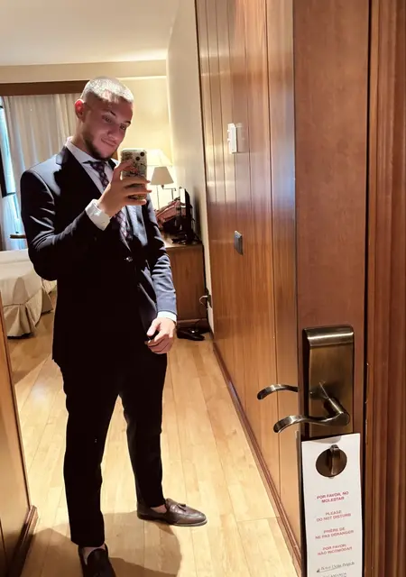 Gonzalo de Barcelona, tengo 22 años, listo para conocer para lío de una noche