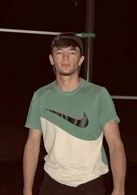 Адилет из Бишкека, мне 22, познакомлюсь для дружбы