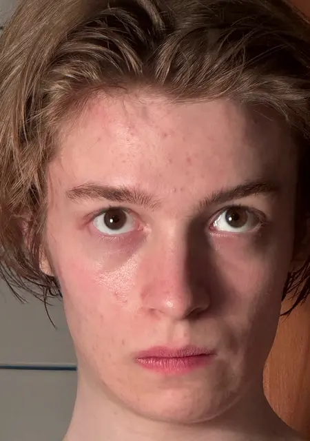 Oleksiy из Вены, мне 18, познакомлюсь без обязательств