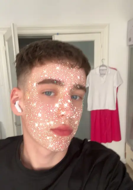 Vladinio из Брюсселя, мне 19, познакомлюсь для общения