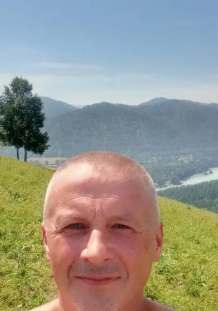 Владимир из Бобруйска, мне 45, познакомлюсь для общения