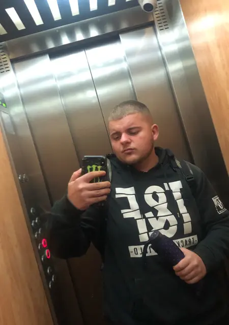 Francisco из Малаги, мне 20, познакомлюсь без обязательств