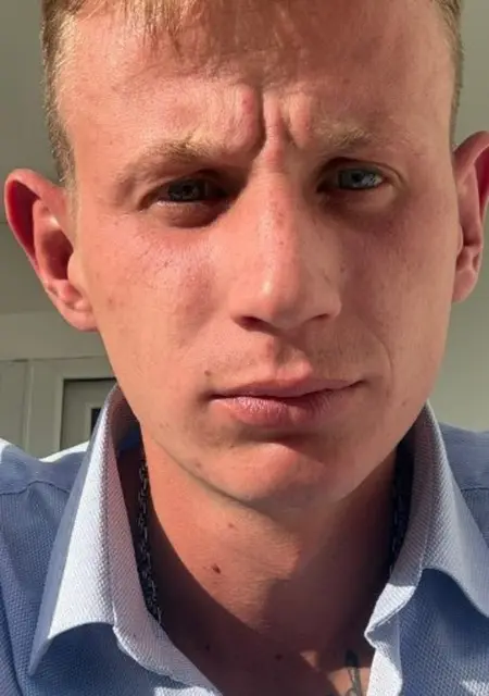 Кирилл из Минска, мне 27, познакомлюсь для открытые отношения