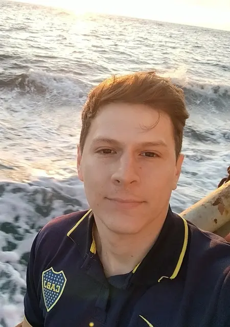 Soy Angel J, 30 años, conociéndome para lío de una noche en Vigo