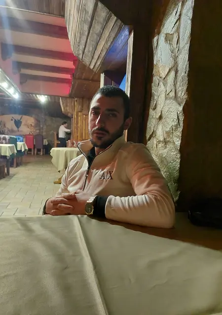 Я Gor, 28, знакомлюсь на одну ночь в Рочдейле