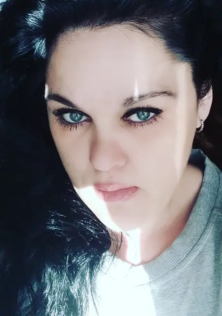 Алина из Киева, ищу на сайте приятное времяпровождение