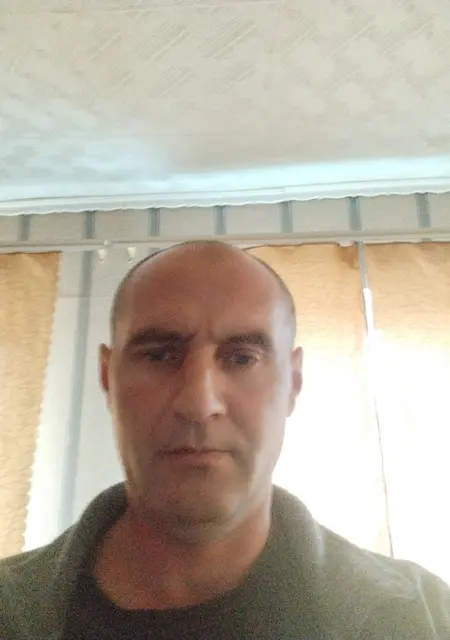 Вадім из Кропивницкого, мне 45, познакомлюсь на одну ночь