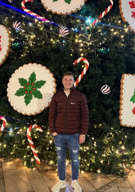 Я Darius, 26, знакомлюсь без обязательств в Бухаресте