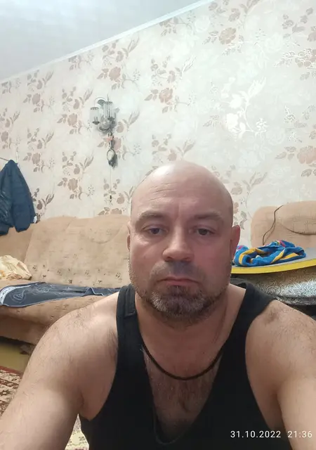 Aleks из Гомеля, ищу на сайте приятное времяпровождение