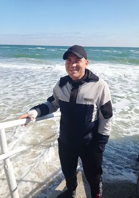 Я Jora, 28, из Швибердинген, ищу знакомство для постоянных отношений