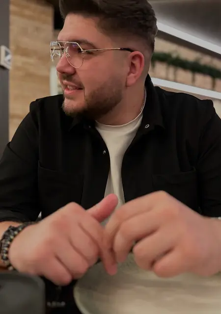 Geo из Бухареста, ищу на сайте совместные путешествия