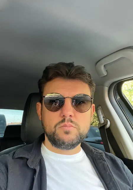 Богдан из Киева, мне 40, познакомлюсь на одну ночь