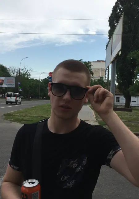 Я Никита, 22 років, знайомлюсь для дружби у Миколаєві