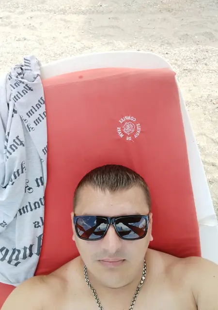 Vasiliy из Софии, ищу на сайте знакомства на одну ночь