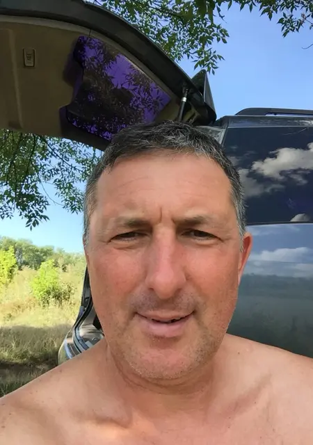 Я Александр, 52, из Харькова, ищу знакомства без обязательств