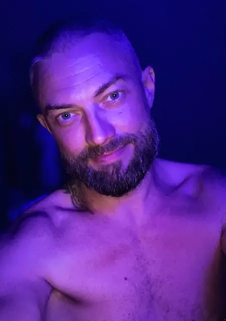 Павел из Самутпракан, ищу на сайте знакомства на одну ночь