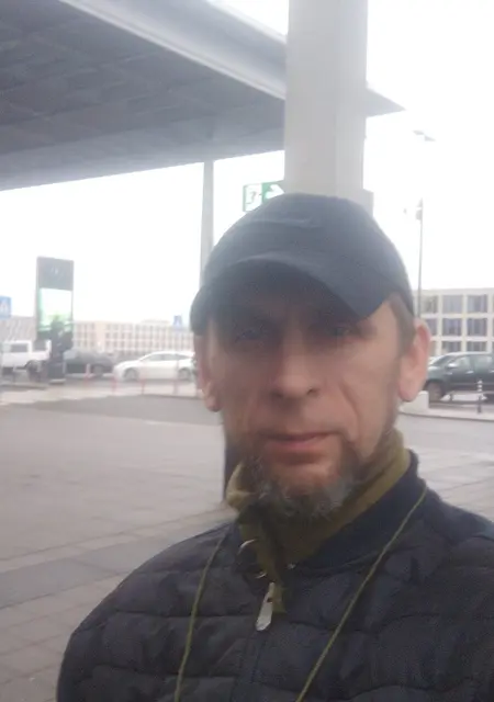 Я Дима, 44 років з Харкова, шукаю знайомство для приємного проведення часу