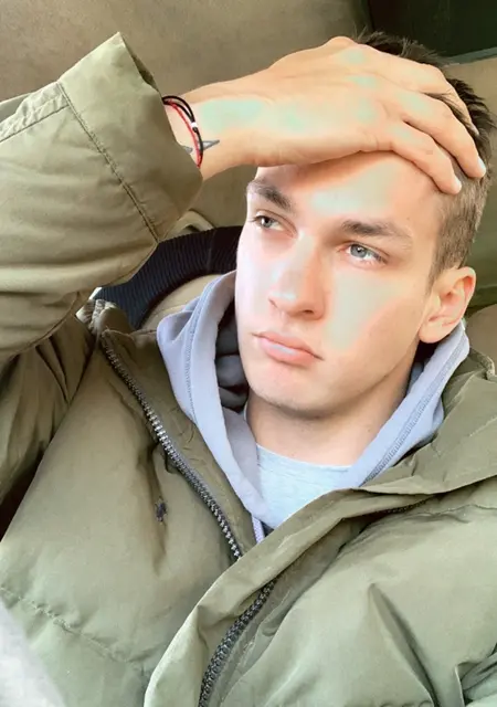 Я Михаил, 26, из Актобе, ищу знакомство для приятного времяпровождения