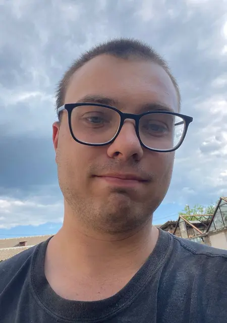 Даня из Белой Церкви, ищу на сайте постоянные отношения