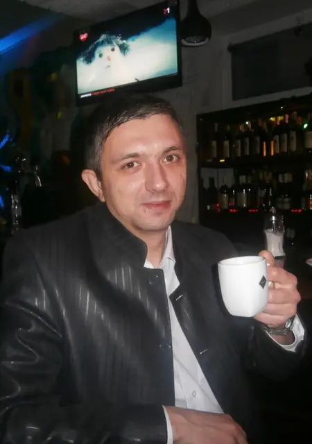 Живчик з Харкова, мені 44 років, познайомлюсь для постійних стосунків