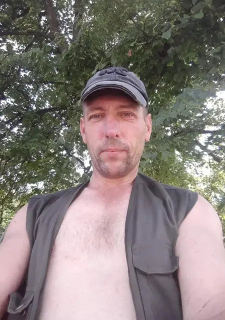 Марин з Чернівців, шукаю на сайті знайомства без зобов'язань