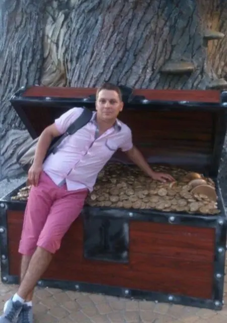 Сергей из Слонима, ищу на сайте знакомства на одну ночь