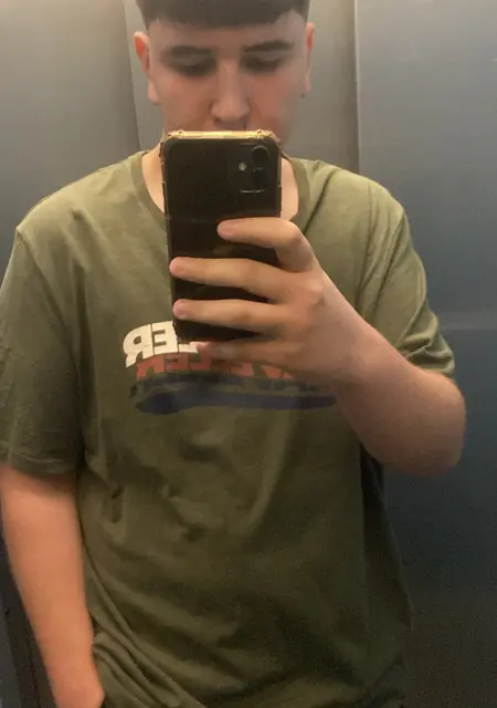 Я Francisco, 19, из Гранады, ищу знакомство для приятного времяпровождения