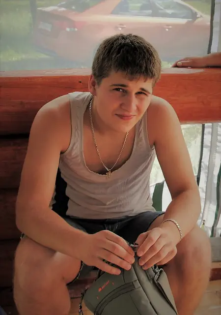 Я Руслан, 30, из Знаменки, ищу знакомства без обязательств