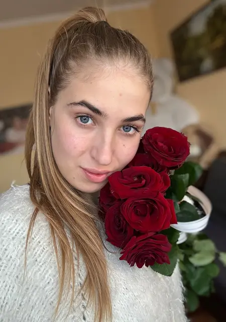 Я Олюся, 23, знакомлюсь для общения в Варшаве