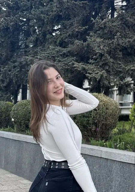 Dasha из Киева, мне 19, познакомлюсь на одну ночь