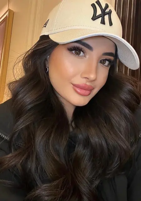 Я Leyla, 27, из Берлина, ищу знакомства на одну ночь