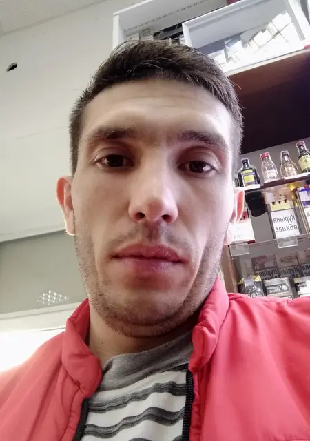 Я Veniamin, 32 років, знайомлюсь для приємного проведення часу у Чернівцях