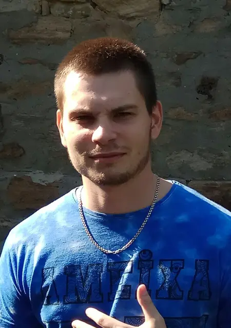 Я Артемий, 25, знакомлюсь для постоянных отношений в Макеевке