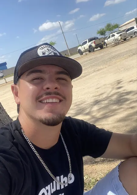 Я Davi, 24, из Санта-Лузия, ищу знакомства на одну ночь