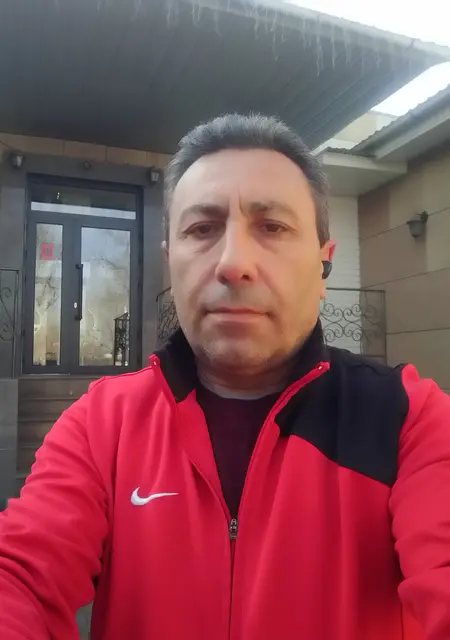 Я Артур, 53, из Алматы, ищу знакомство для общения