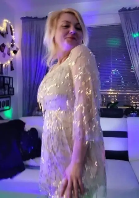 Я Violetta, 44, знакомлюсь в Стокгольме