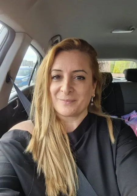 Pnar из Стамбула, мне 44, познакомлюсь